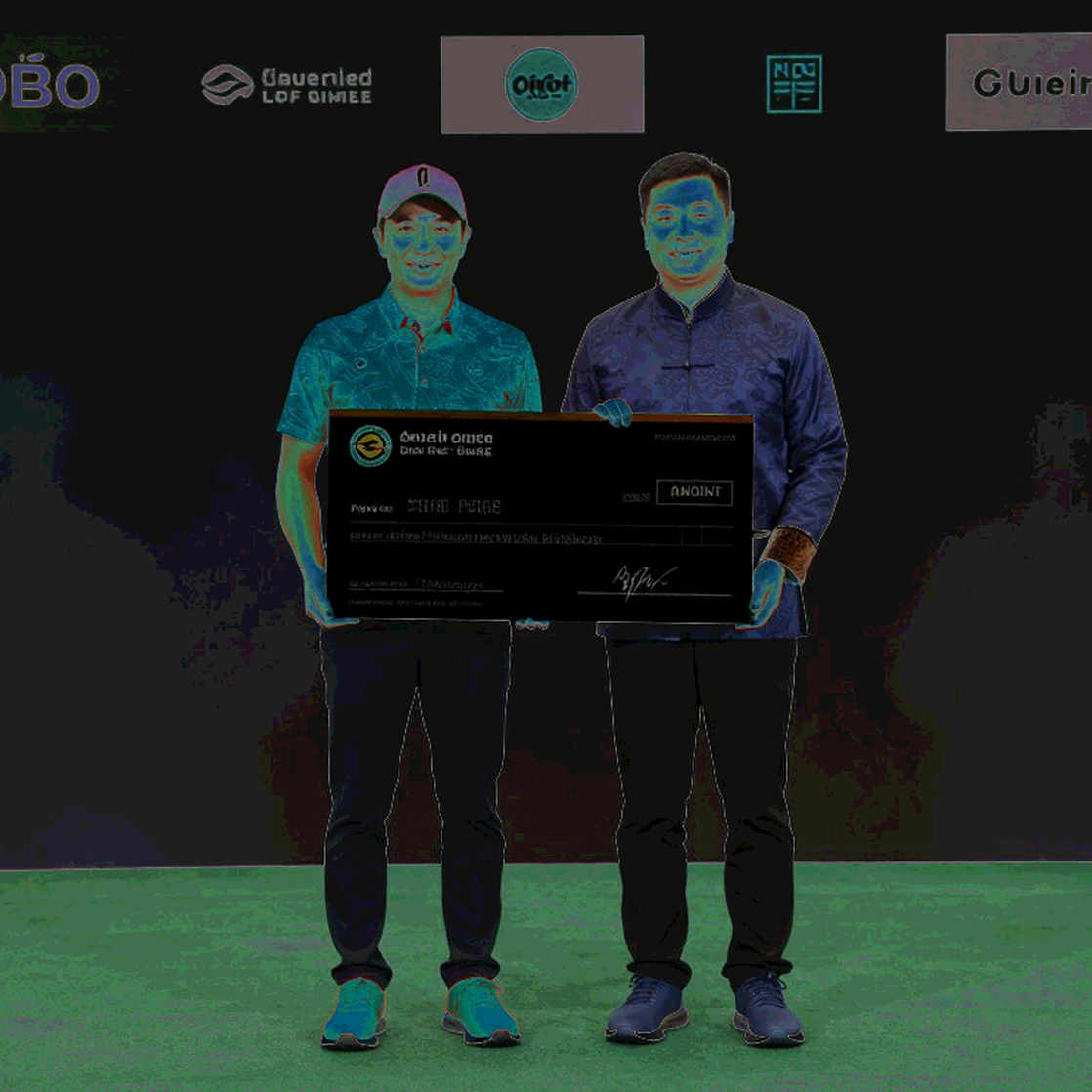 Smart Ball Sleeve: Giải pháp tập luyện swing golf không rườm rà giúp khắc phục vấn đề kết nối cánh tay